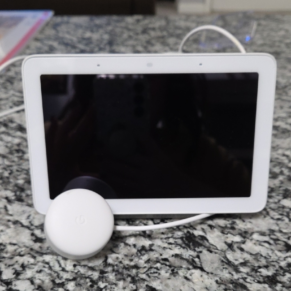 Google Nest Hub Smart Home Display with Voice Assistant - White